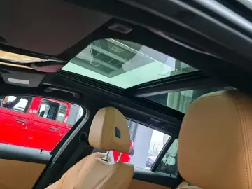 2023 BMW 3 серии с пробегом 31 689 км