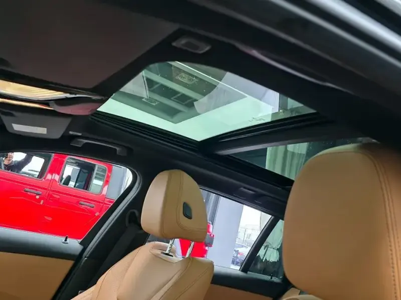 2023 BMW 3 серии с пробегом 31 689 км
