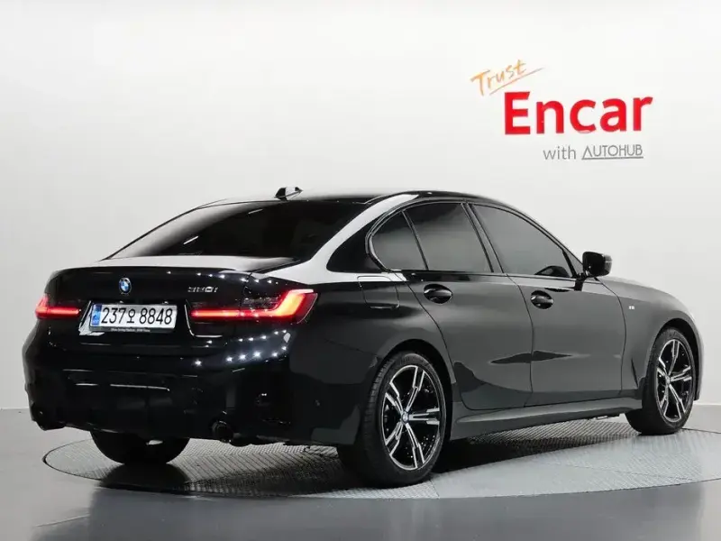 2023 BMW 3 серии с пробегом 5 927 км