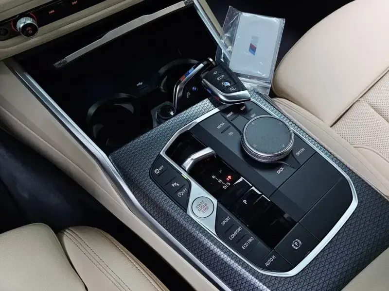 2023 BMW 3 серии с пробегом 5 927 км