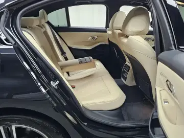 2023 BMW 3 серии с пробегом 5 927 км