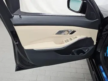 2023 BMW 3 серии с пробегом 5 927 км