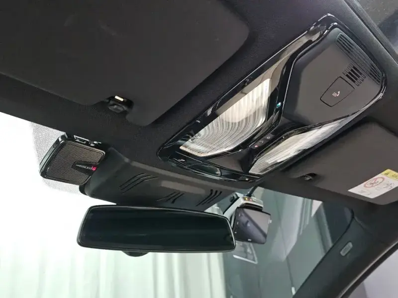 2023 BMW 3 серии с пробегом 5 927 км