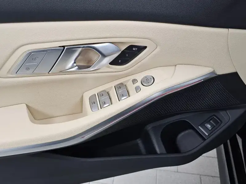 2023 BMW 3 серии с пробегом 5 927 км