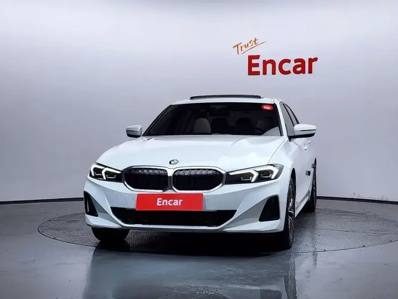 2023 BMW 3 серии с пробегом 50 428 км