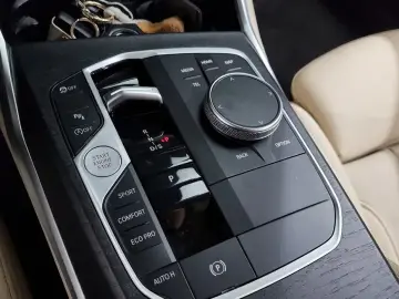 2023 BMW 3 серии с пробегом 50 428 км