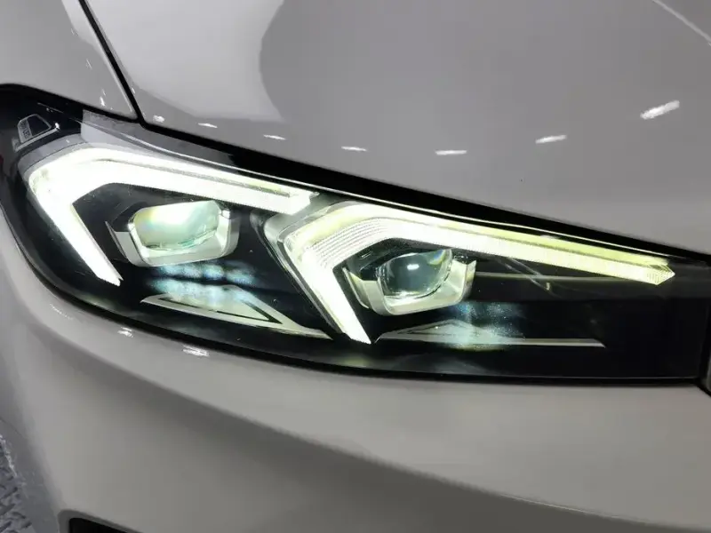 2023 BMW 3 серии с пробегом 50 428 км