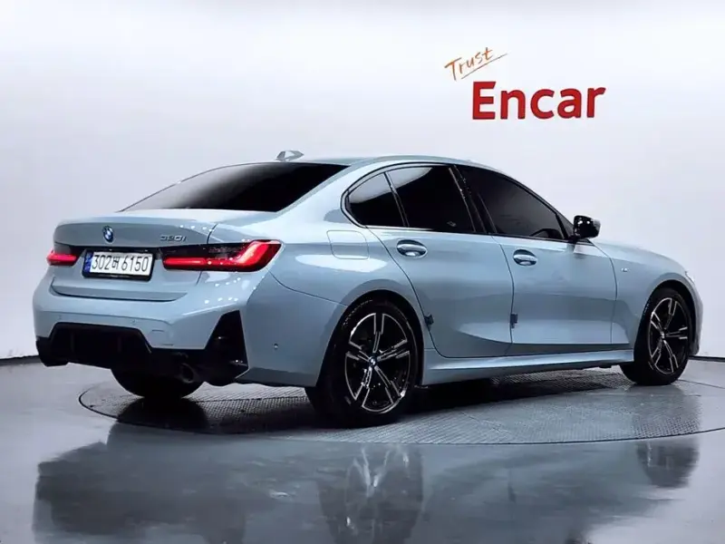 2023 BMW 3 серии с пробегом 43 953 км