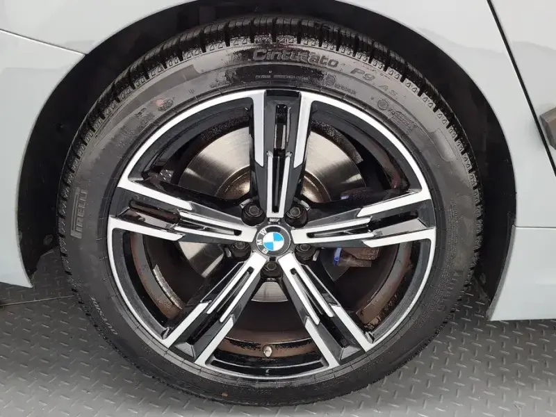 2023 BMW 3 серии с пробегом 43 953 км