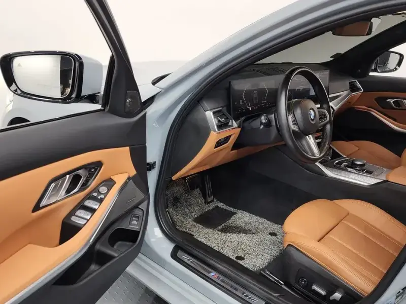2023 BMW 3 серии с пробегом 43 953 км