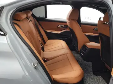 2023 BMW 3 серии с пробегом 43 953 км
