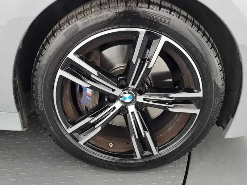 2023 BMW 3 серии с пробегом 43 953 км