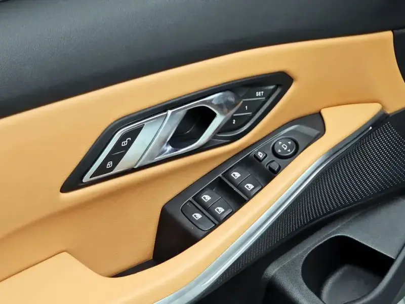 2023 BMW 3 серии с пробегом 19 746 км