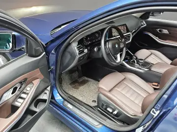 2022 BMW 3 серии с пробегом 35 658 км
