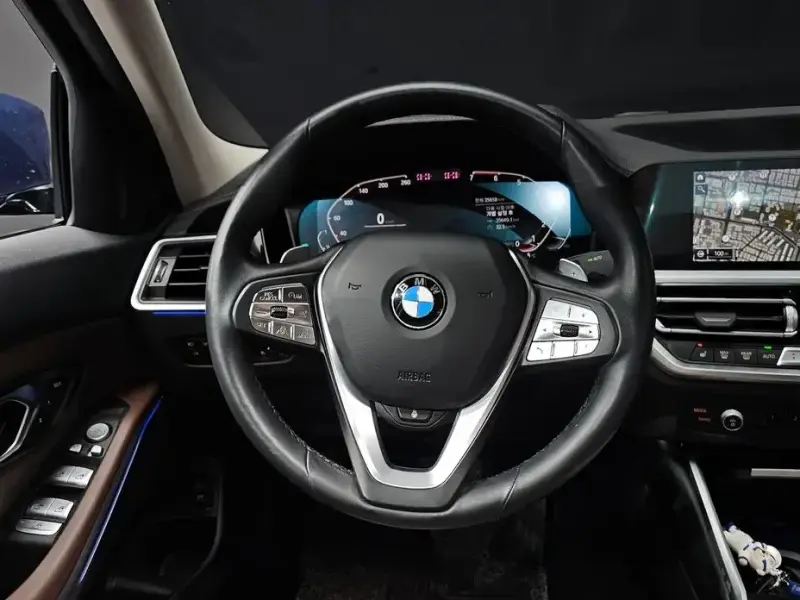 2022 BMW 3 серии с пробегом 35 658 км