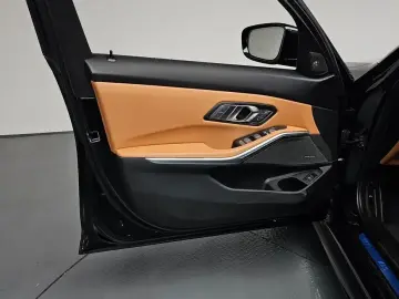 2023 BMW 3 серии с пробегом 31 255 км