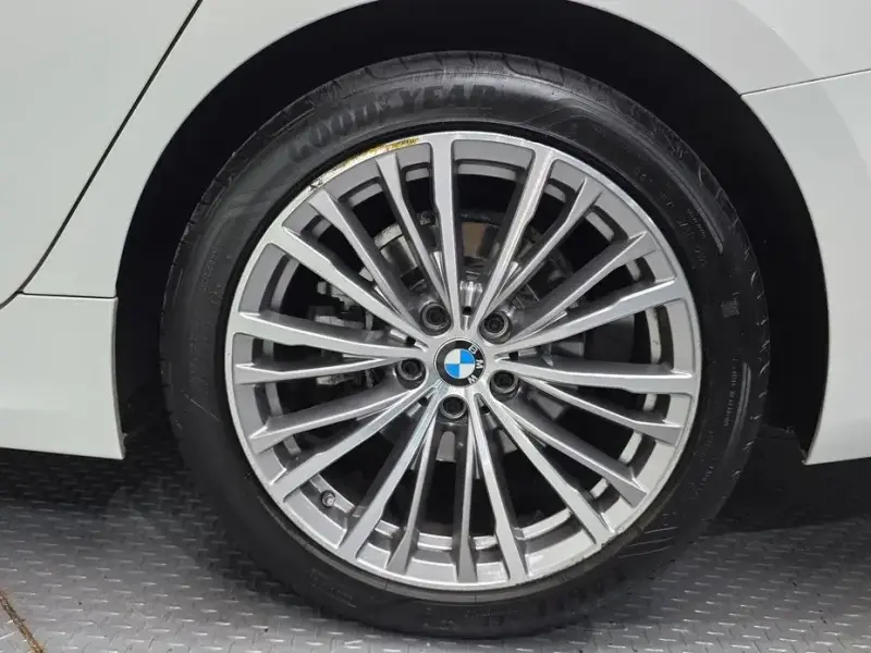2021 BMW 3 серии с пробегом 58 606 км