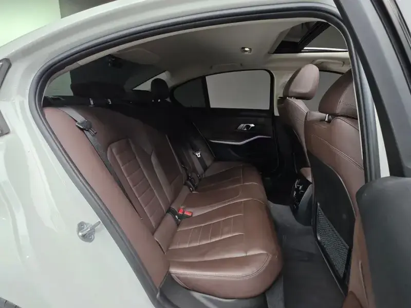 2021 BMW 3 серии с пробегом 58 606 км