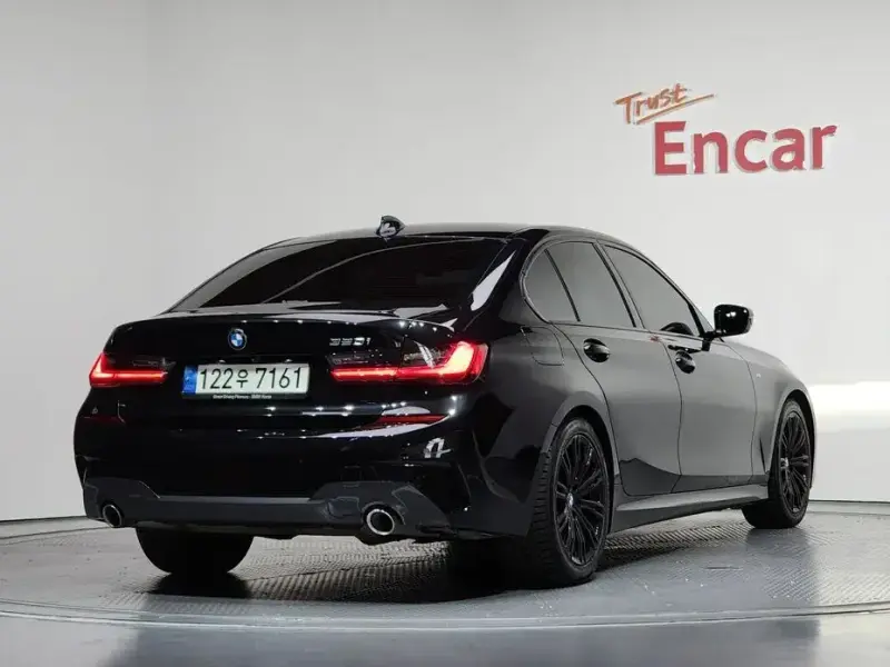 2021 BMW 3 серии с пробегом 42 023 км