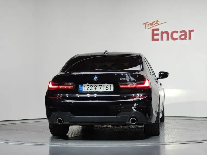 2021 BMW 3 серии с пробегом 42 023 км