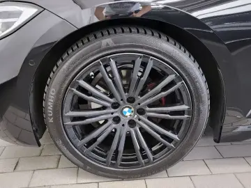 2021 BMW 3 серии с пробегом 42 023 км