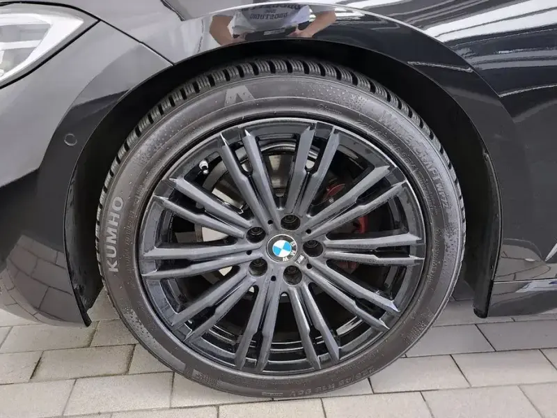 2021 BMW 3 серии с пробегом 42 023 км