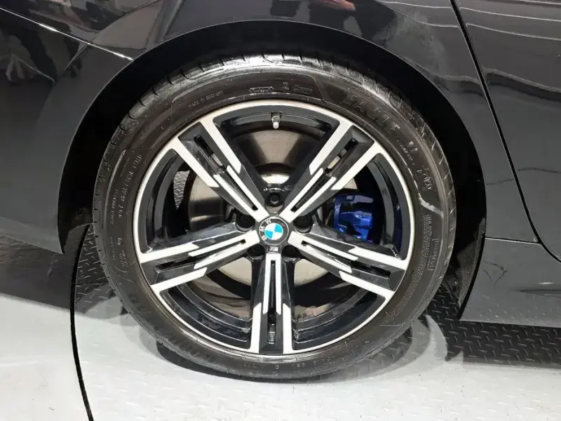 2023 BMW 3 серии с пробегом 30 282 км