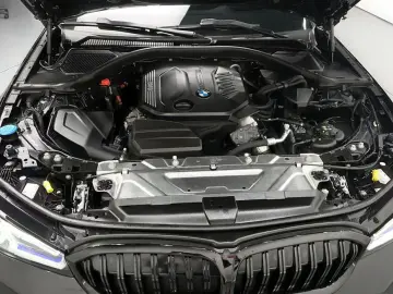 2023 BMW 3 серии с пробегом 30 282 км