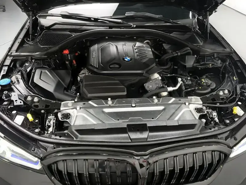 2023 BMW 3 серии с пробегом 30 282 км