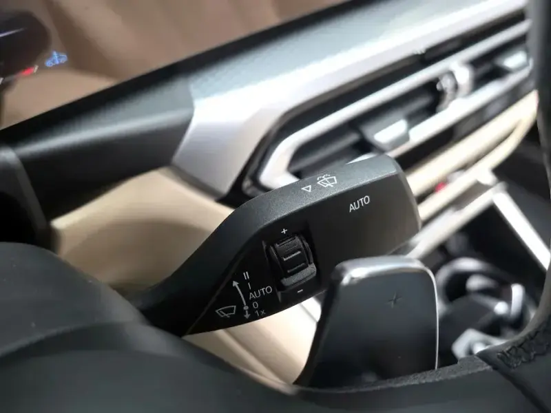 2023 BMW 3 серии с пробегом 30 282 км