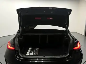 2023 BMW 3 серии с пробегом 30 282 км