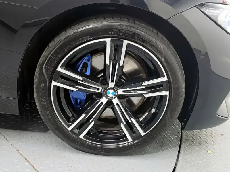 2023 BMW 3 серии с пробегом 30 282 км