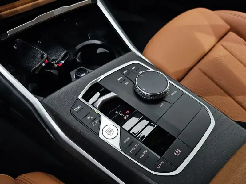 2023 BMW 3 серии с пробегом 33 920 км