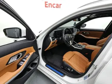 2023 BMW 3 серии с пробегом 33 920 км