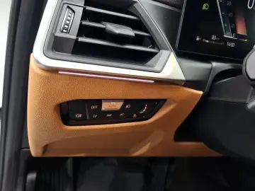 2023 BMW 3 серии с пробегом 33 920 км