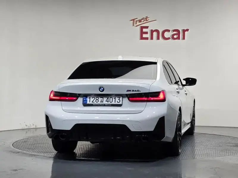 2023 BMW 3 серии с пробегом 32 114 км