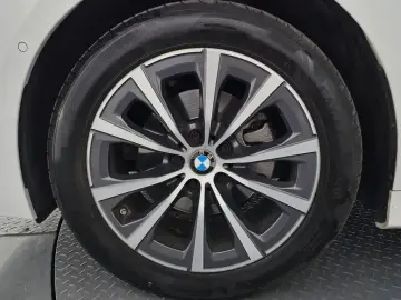 2023 BMW 3 серии с пробегом 12 811 км