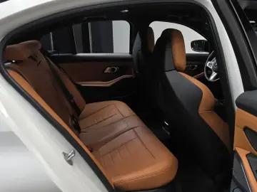 2023 BMW 3 серии с пробегом 32 114 км