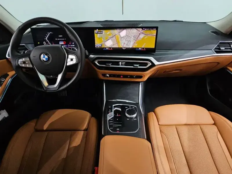 2023 BMW 3 серии с пробегом 12 811 км