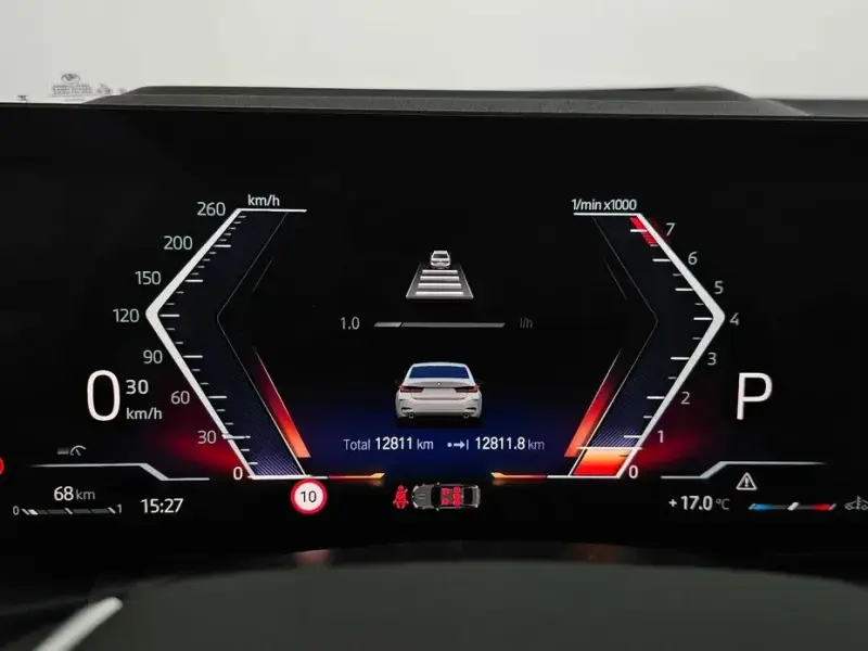 2023 BMW 3 серии с пробегом 12 811 км