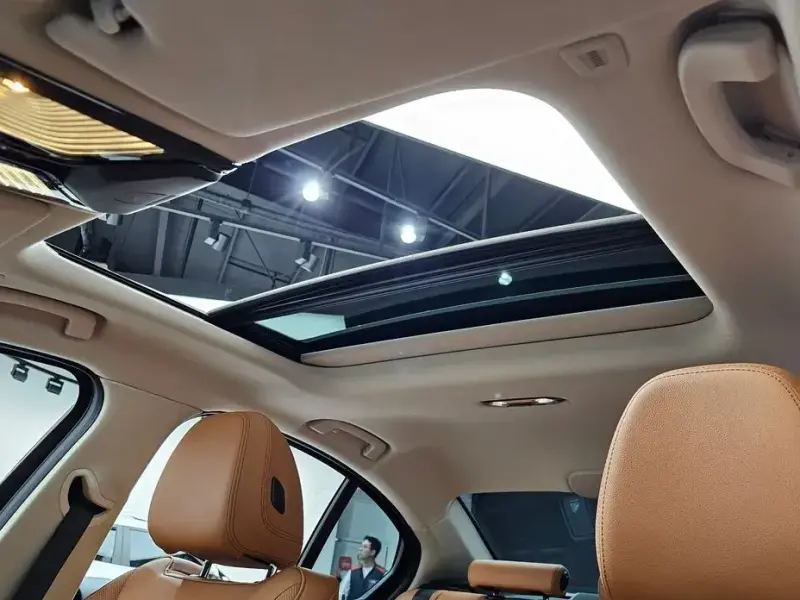 2023 BMW 3 серии с пробегом 12 811 км