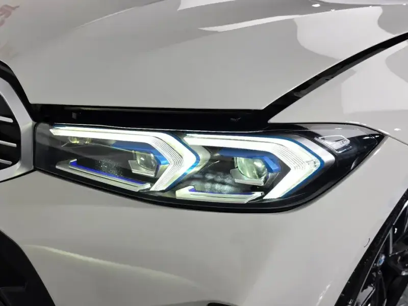 2023 BMW 3 серии с пробегом 32 114 км
