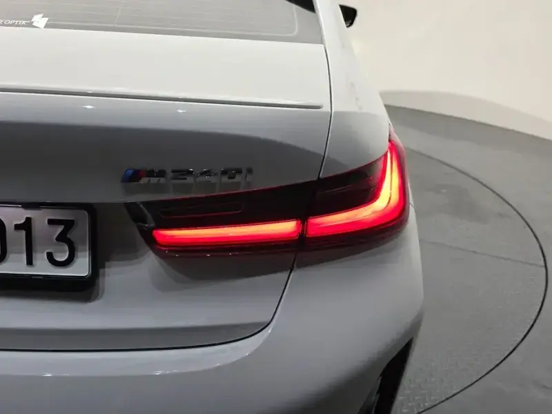 2023 BMW 3 серии с пробегом 32 114 км