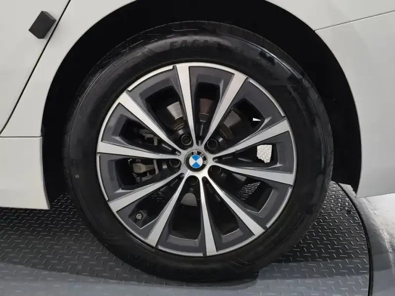 2023 BMW 3 серии с пробегом 12 811 км