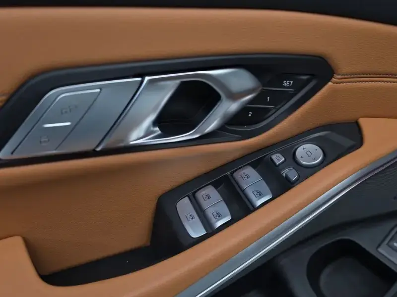 2023 BMW 3 серии с пробегом 32 114 км