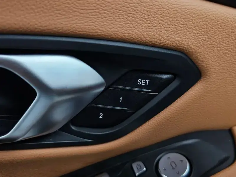 2023 BMW 3 серии с пробегом 12 811 км