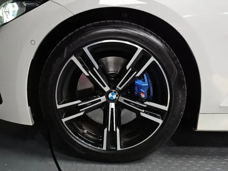 2023 BMW 3 серии с пробегом 20 815 км