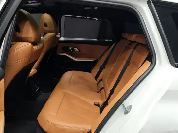 2023 BMW 3 серии с пробегом 20 815 км
