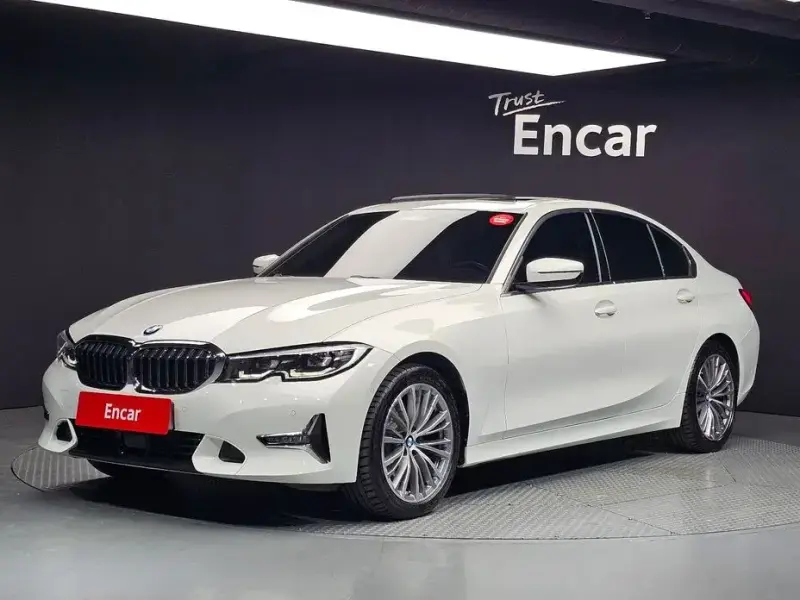 2022 BMW 3 серии с пробегом 25 351 км