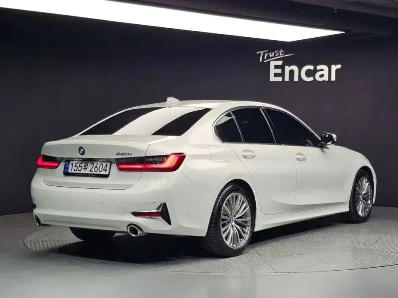2022 BMW 3 серии с пробегом 25 351 км